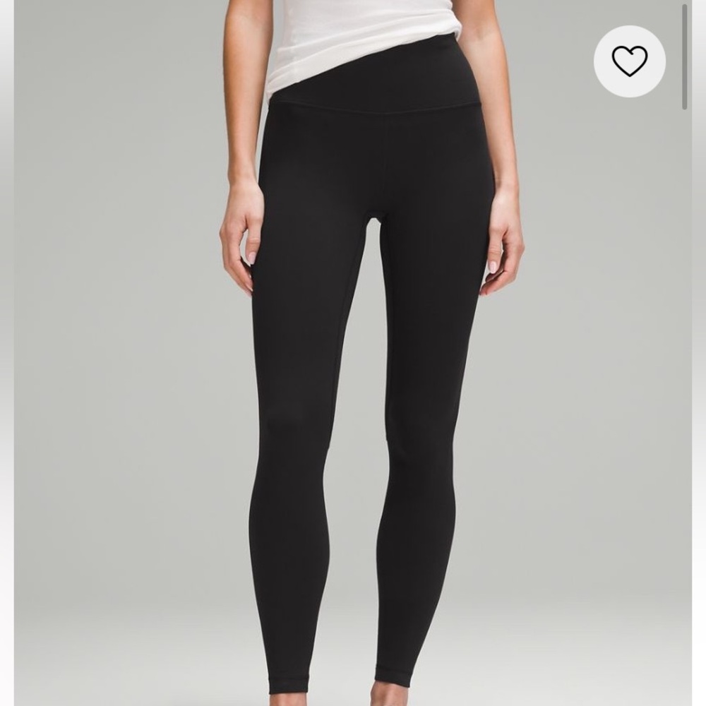 Women’s size 6 Lululemon Align High Rise Pant 28”